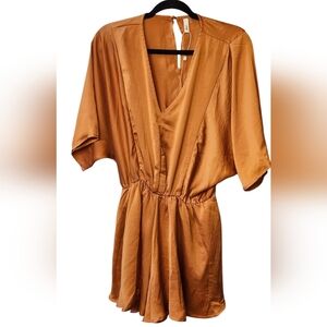 Glam Orange Romper Shorts Jumpsuit Silky Jump Suit Dressy Romper Size Large